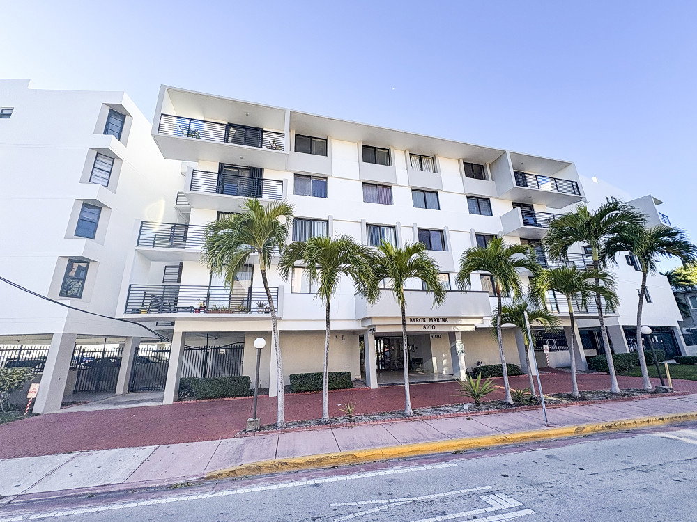 Byron Marina Condo